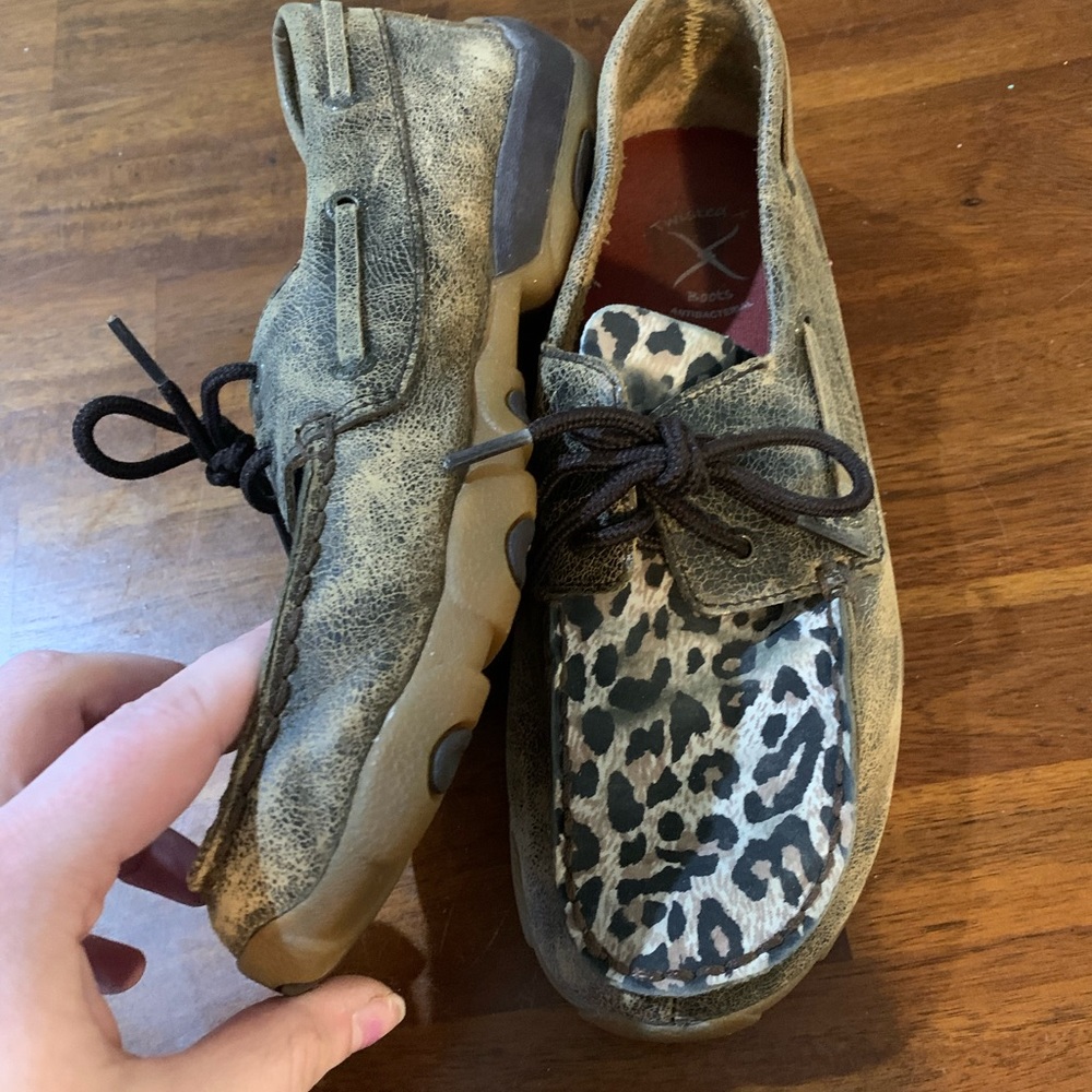 Womens twisted x size 8